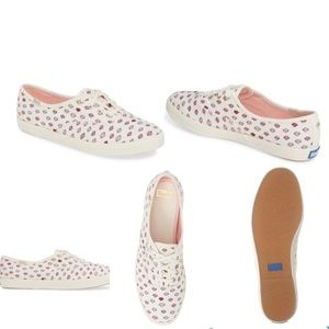 BRAND NEW ✨ Kate Spade Lips Keds 💋